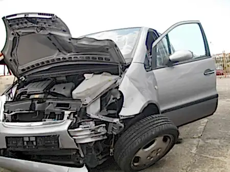 Araç kazası onarımı